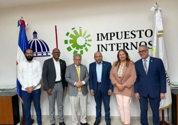 CMD urge al gobierno a tomar medidas para mejorar situación de médicos dominicanos