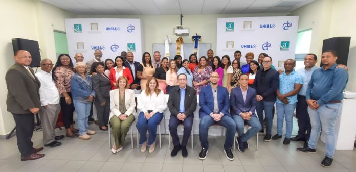 BCRD clausura el XV diplomado “Formación económica para comunicadores”