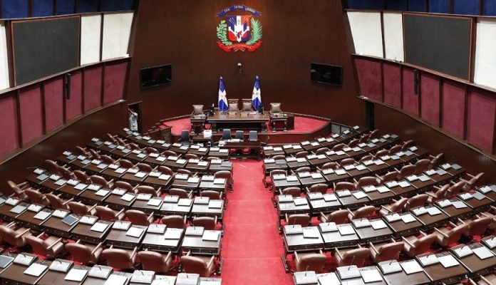 Diputados aprueban convertir La Caleta en municipio y crear y distrito municipal Valiente
