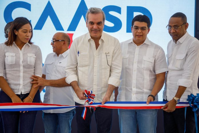 Abinader inaugura varias obras en el Gran Santo Domingo