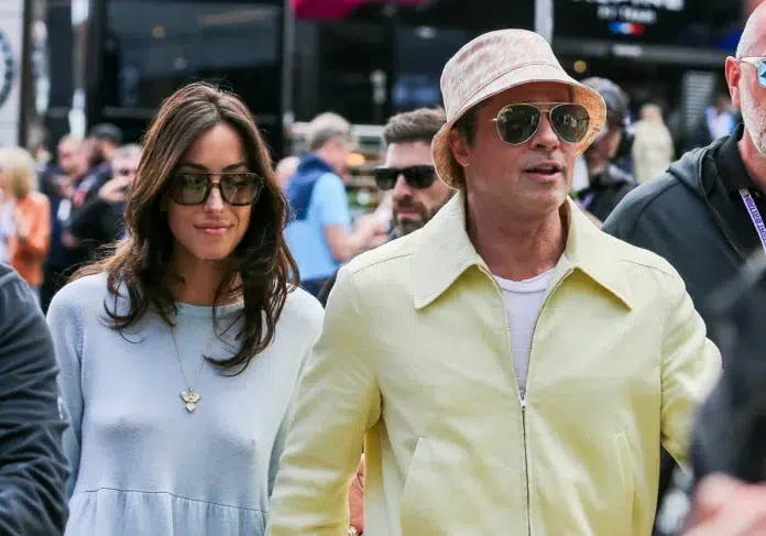 Brad Pitt y su novia Inés de Ramón aparecen juntos en la Fórmula 1