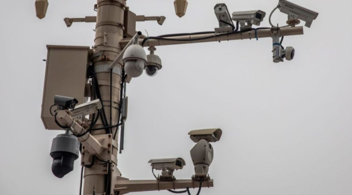 Comerciantes ponen más de 100 mil cámaras de vigilancia a disposición del 911