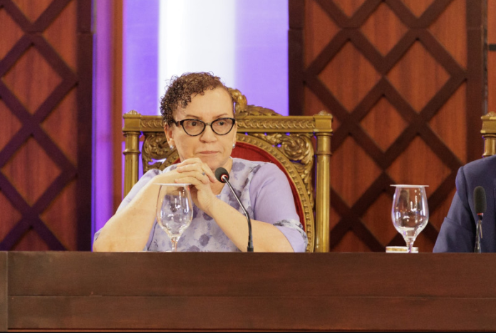 Procuradora no se ha pronunciado sobre modificación de Constitución; dice no es obligatorio consultarla