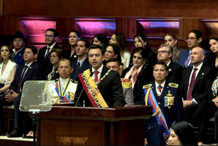 Gobierno de Noboa pide a sus ministros no comparecer ante Asamblea Nacional de Ecuador