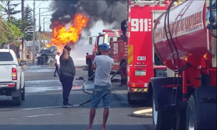 Sistema 9-1-1 reporta dos heridos por explosión de camión de gas en La Vega