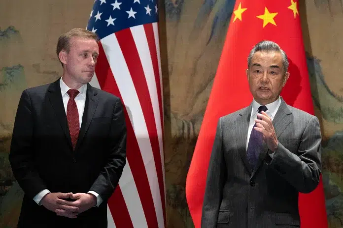 USA critica política comercial china y dice seguirán protegiendo su tecnologías