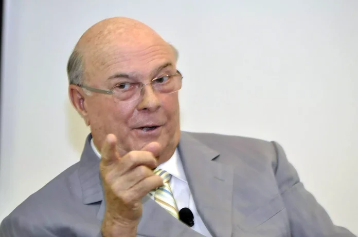 Hipólito Mejía revela recurre al dialogo y la comunicación para entenderse con quienes le adversan
