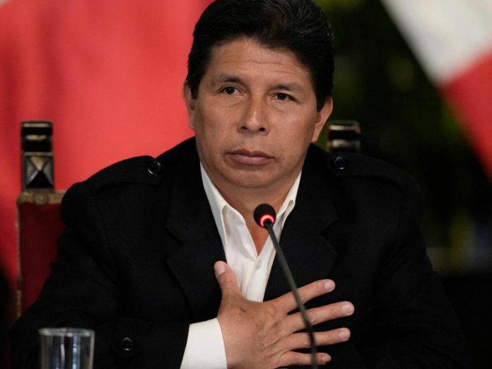 Fiscalía de Perú presenta denuncias constitucionales contra expresidente Pedro Castillo
