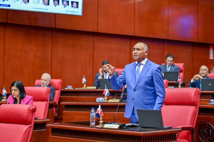 Senador Julito Fulcar propone declara a Marileidy Paulino “Orgullo Nacional”