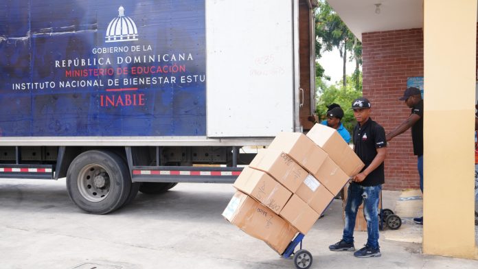 INABIE informa haber completado entrega de más de 1.8 millones de kits de utilería escolar