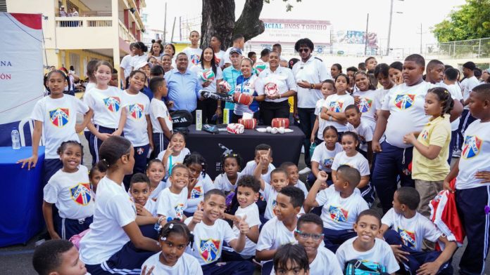 INEFI lleva “Regreso a Clases con Alegría 2024” al Centro Educativo Santo Cura de Ars (CESCAR)