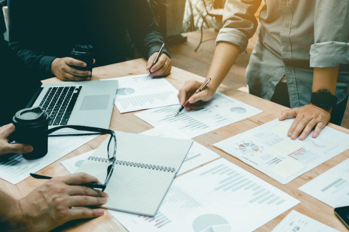 Informe revela hombres siguen dominando empresas de RD en la mayoría de las actividades económicas
