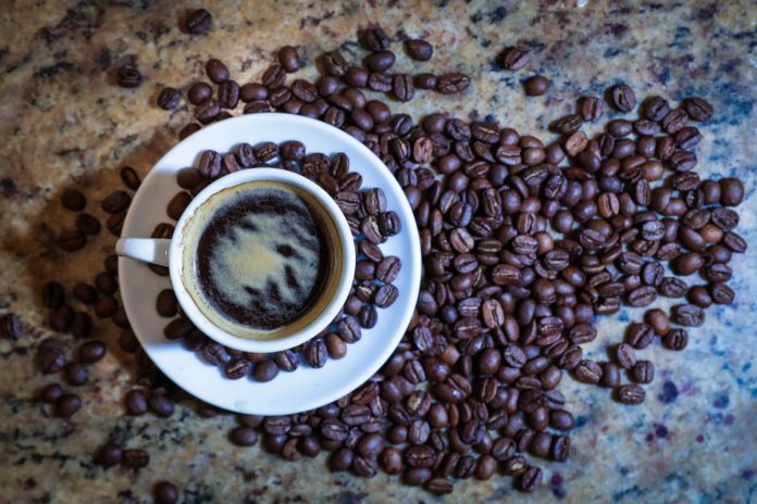 Brasil tendrá una cosecha de café un 0.5% menor en 2024 por efectos climáticos