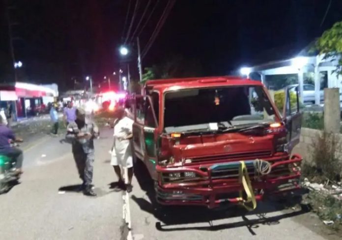 PN exhorta al conductos del camión involucrado en accidente en Azua entregarse