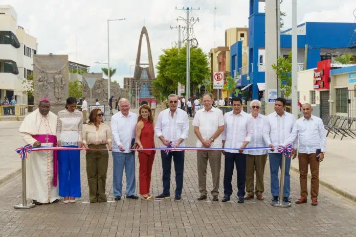 Inauguran Boulevard de la Peregrinación y reconstrucción de calles cercanas a la Basílica de Higüey