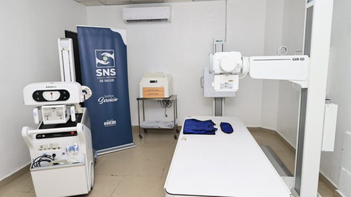 El SNS entregó este viernes al Hospital Pediátrico Doctor Robert Reid Cabral, equipos médicos.