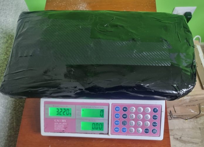 Confiscan más de seis kilogramos presumiblemente cocaína en aeropuerto de Punta Cana