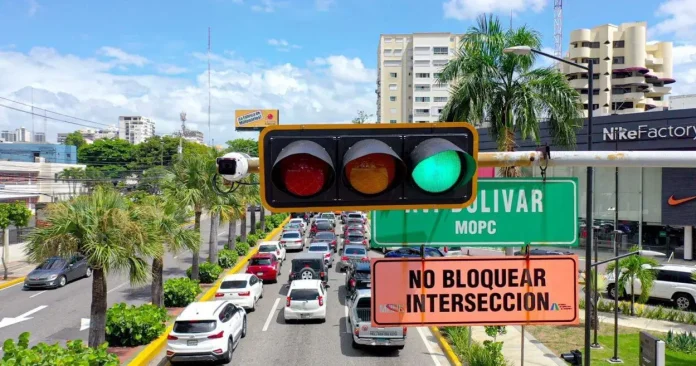 El Estado asume control del sistema semafórico nacional