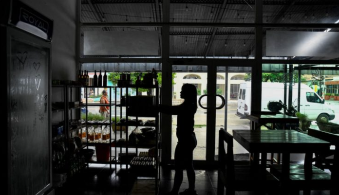 Cuba queda sin electricidad este viernes debido a la desconexión total del Sistema Electroenergético Nacional