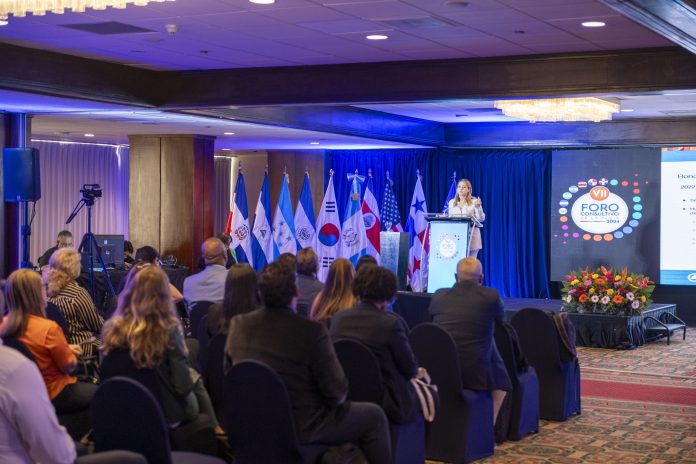 Presentan logros del Bono de Emergencia en foro Sisca y Banco Mundial