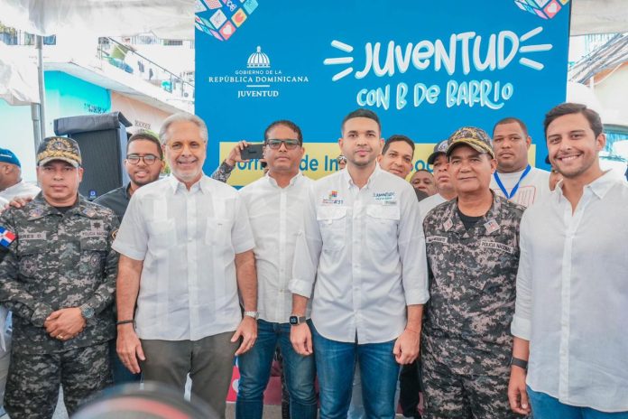 Ministerio de la Juventud se traslada al Ensanche Capotillo con “Juventud con B de Barrio”