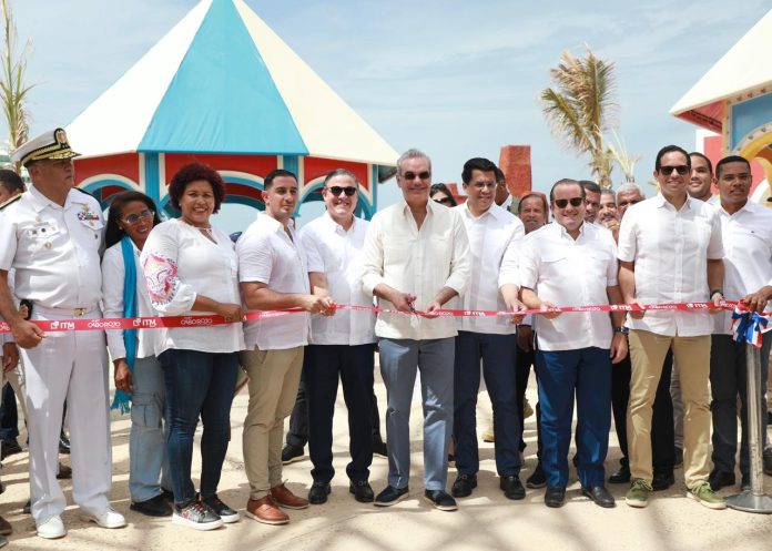 Inauguran segunda fase del Puerto Cabo Rojo en Pedernales con la llegada de más de 3,000 cruceristas