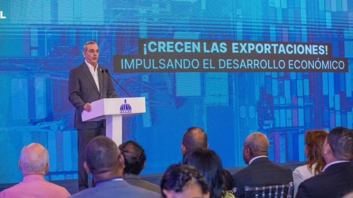 Presidente Abinader presenta crecimiento de exportaciones nacionales