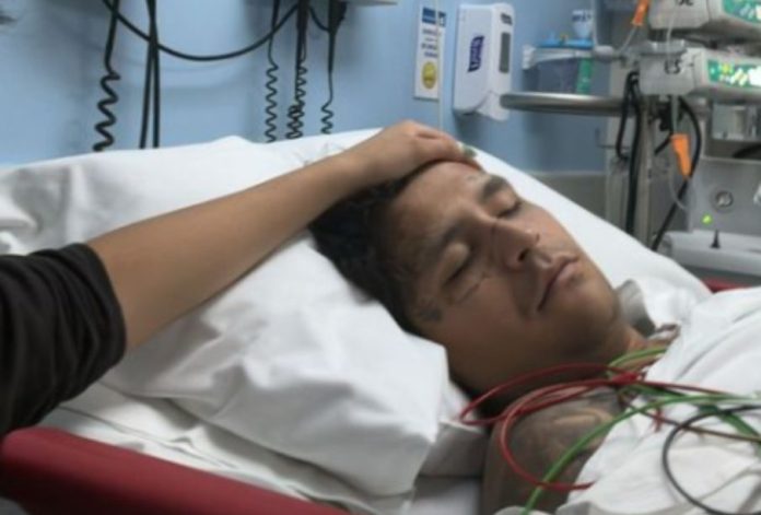 Christian Nodal es hospitalizado de emergencia