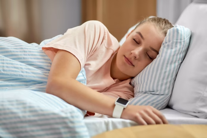 ¿Por qué algunas personas descansan con 4-6 horas de sueño?