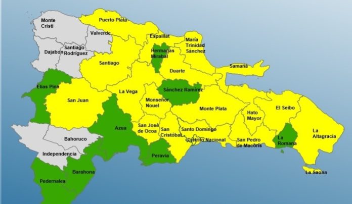 COE aumenta a 18 las provincias en alerta amarilla por vaguada y onda tropical