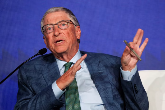 Bill Gates revela truco para que uso del teléfono móvil no sea problema en hogar