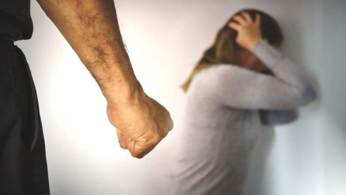 Violencia contra la mujer