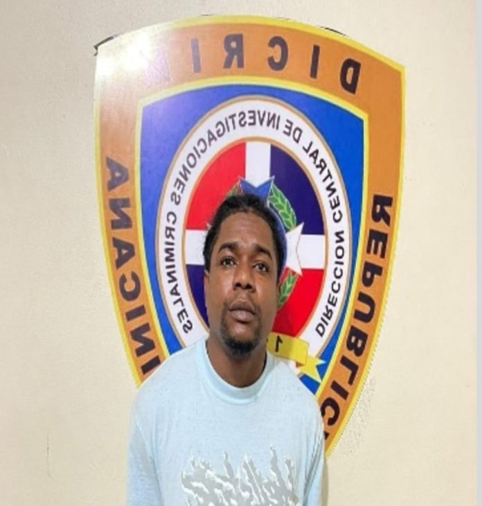 Policía ultima a Carnaval, presunto autor de asalto a joyería Argenis Oro; otro sospechoso es apresado