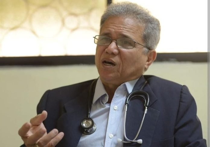 Colegio Médico Dominicano honra a galenos fallecidos en su semana aniversaria