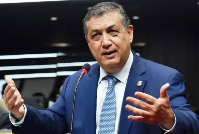 Criticó que las inversiones en obras de capital, que son las obras que al fin y al cabo dejan beneficios, ha sido la más pobre en la vida republicana del país.