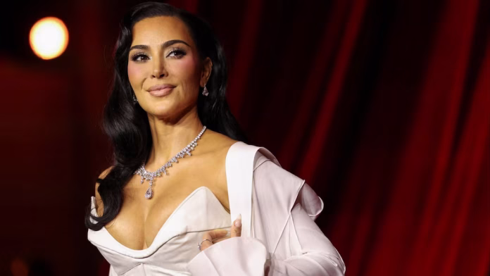 Kim Kardashian arremetió contra los videntes que dijeron que aprobaría el examen de abogacía