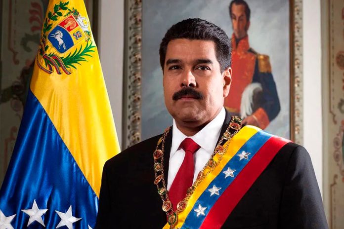 Maduro tacha de «fraude horroroso» las elecciones en las que se impuso Noboa en Ecuador