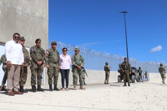 Verja perimetral fronteriza avanza un gran porcentaje en la primera etapa
