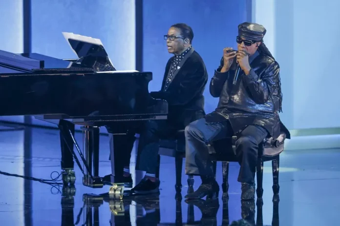 Los Grammy rinden homenaje a Quincy Jones en voz de Stevie Wonder y Janelle Monáe