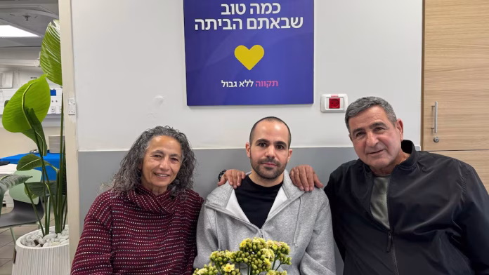 Yardén Bibas, el ex rehén de Hamas en Gaza, salió del hospital nueve días después de su liberación