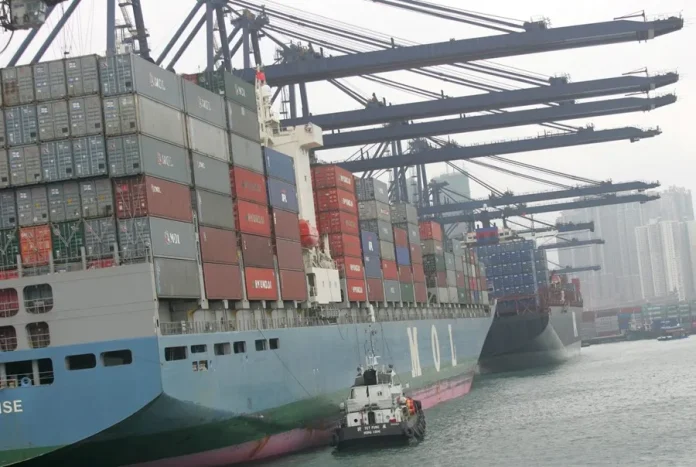 Entran en vigor los aranceles que anunció China en respuesta a los de Trump