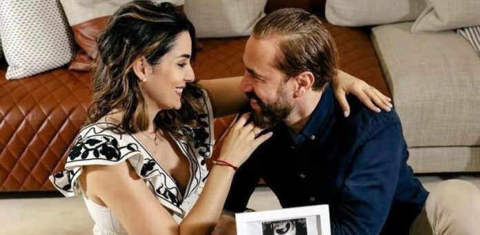 ¡Es una niña! Laura Pérez Rojas y Carlos de la Mota revelan el sexo de su bebé arcoíris