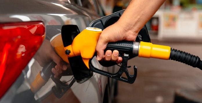 Gobierno subsidia combustibles con RD$1,912 millones y mantiene precios sin variación