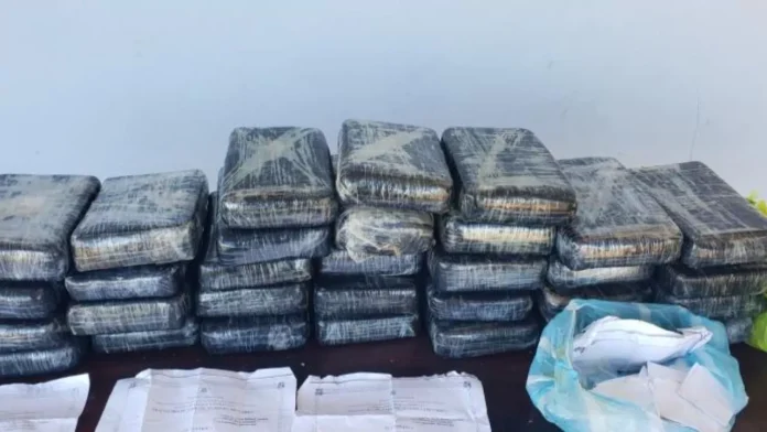 Presentan tres cargos contra un hombre por traficar con fentanilo y cocaína en Puerto Rico