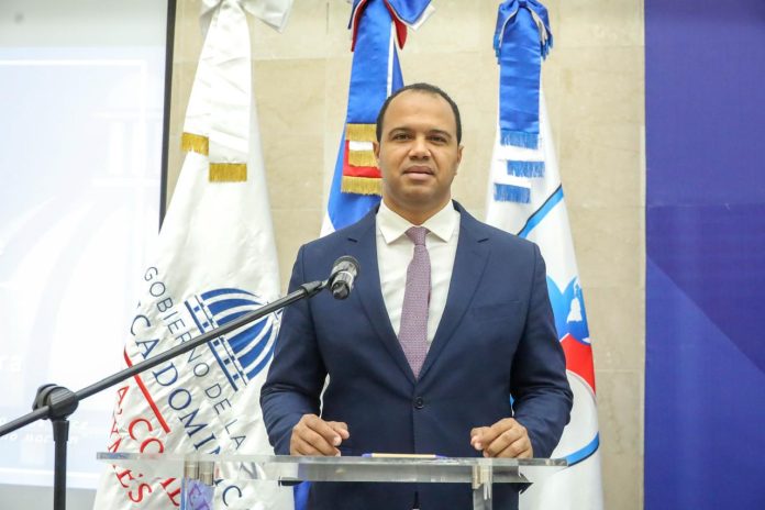 Carlos Mendieta es designado Cónsul en Shangai