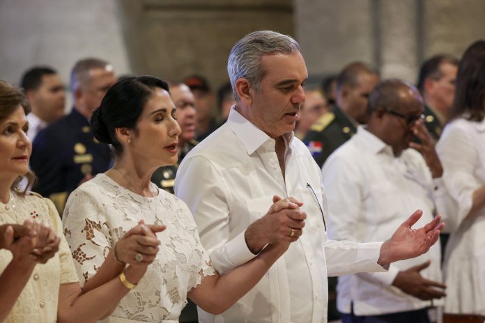 Abinader asistirá a misa en Haina en memoria de los fallecidos en tragedia de discoteca Jet Set