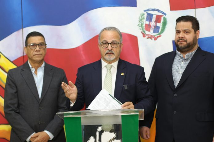 Fernando Caamaño, exsuperintendente de Salud