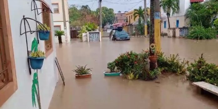 Un área donde ocurren las inundaciones por lluvias en el residencial Villa Progreso, en el sector Los Trinitarios II, próximo a la avenida Charles de Gaulle.