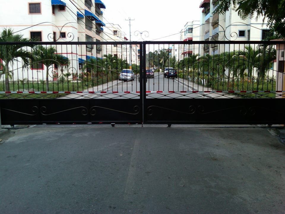 Entrada del residencial Villa Progreso del Este.