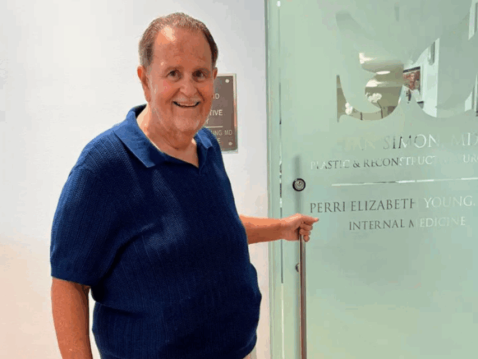 Raúl de Molina revela que estuvo al borde de la muerte tras complicaciones en cirugía plástica